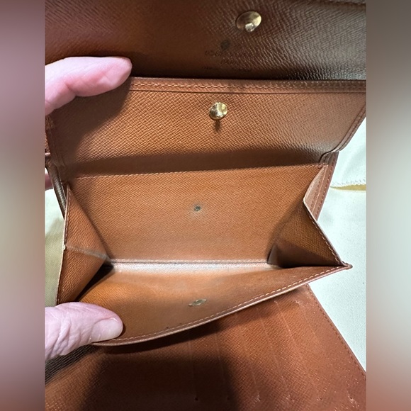 Louis Vitton Wallet and ID holder - Picture 14 of 16